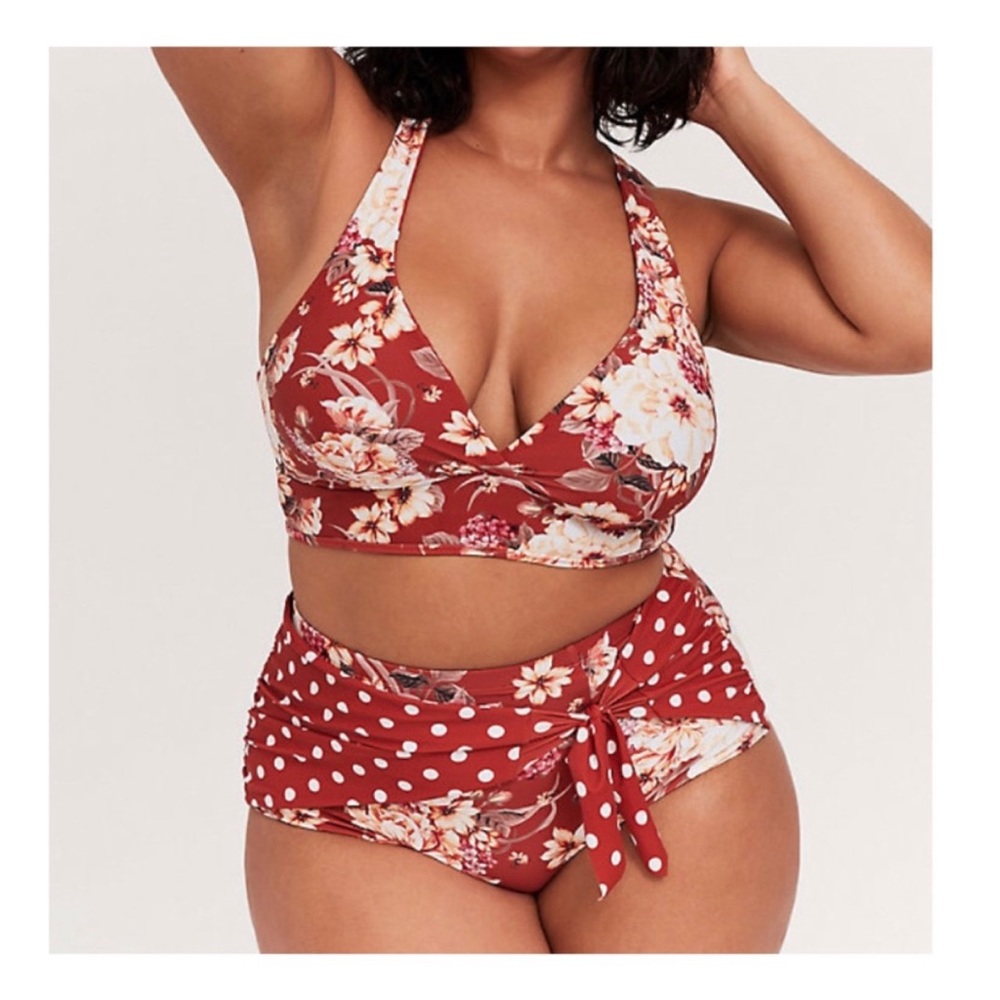 New torrid reversible bikini size 0x and 2x